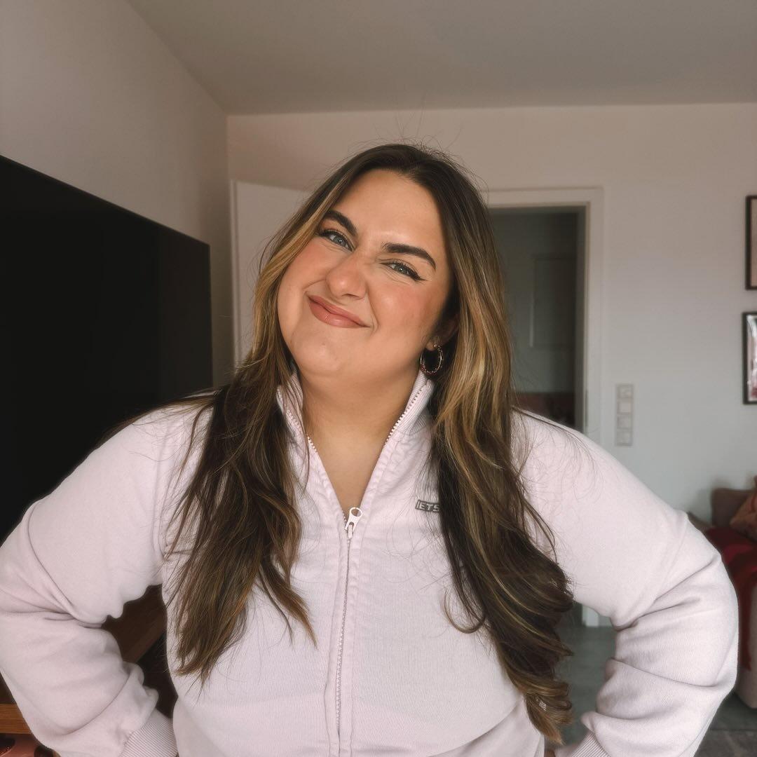 Combien d'abonnés a Selfiesandra sur Instagram ?